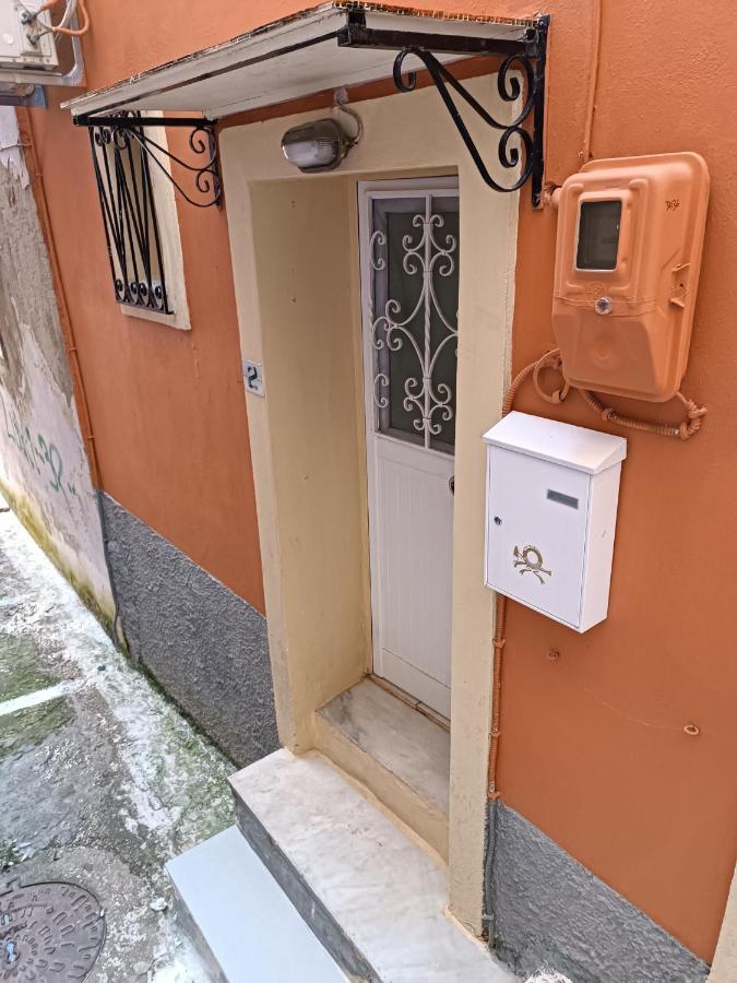 Two-Storey Maisonette Next To The Port Mantouki 外观 照片